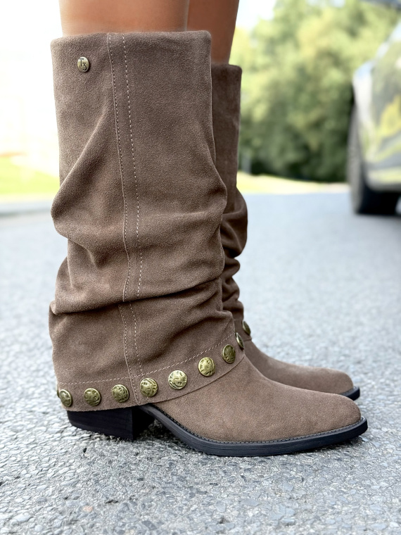 Damskie kowbojki ze skóry naturalnej – styl, wygoda i ponadczasowa jakość