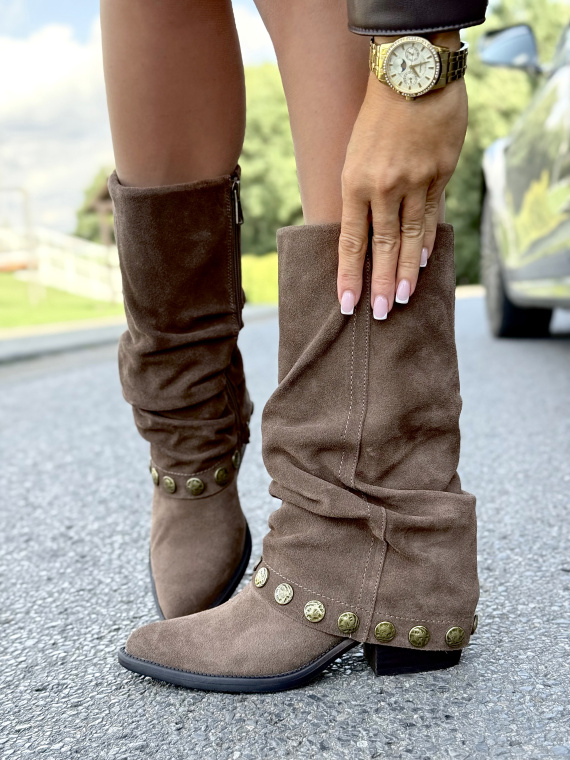 Damskie kowbojki ze skóry naturalnej – styl, wygoda i ponadczasowa jakość