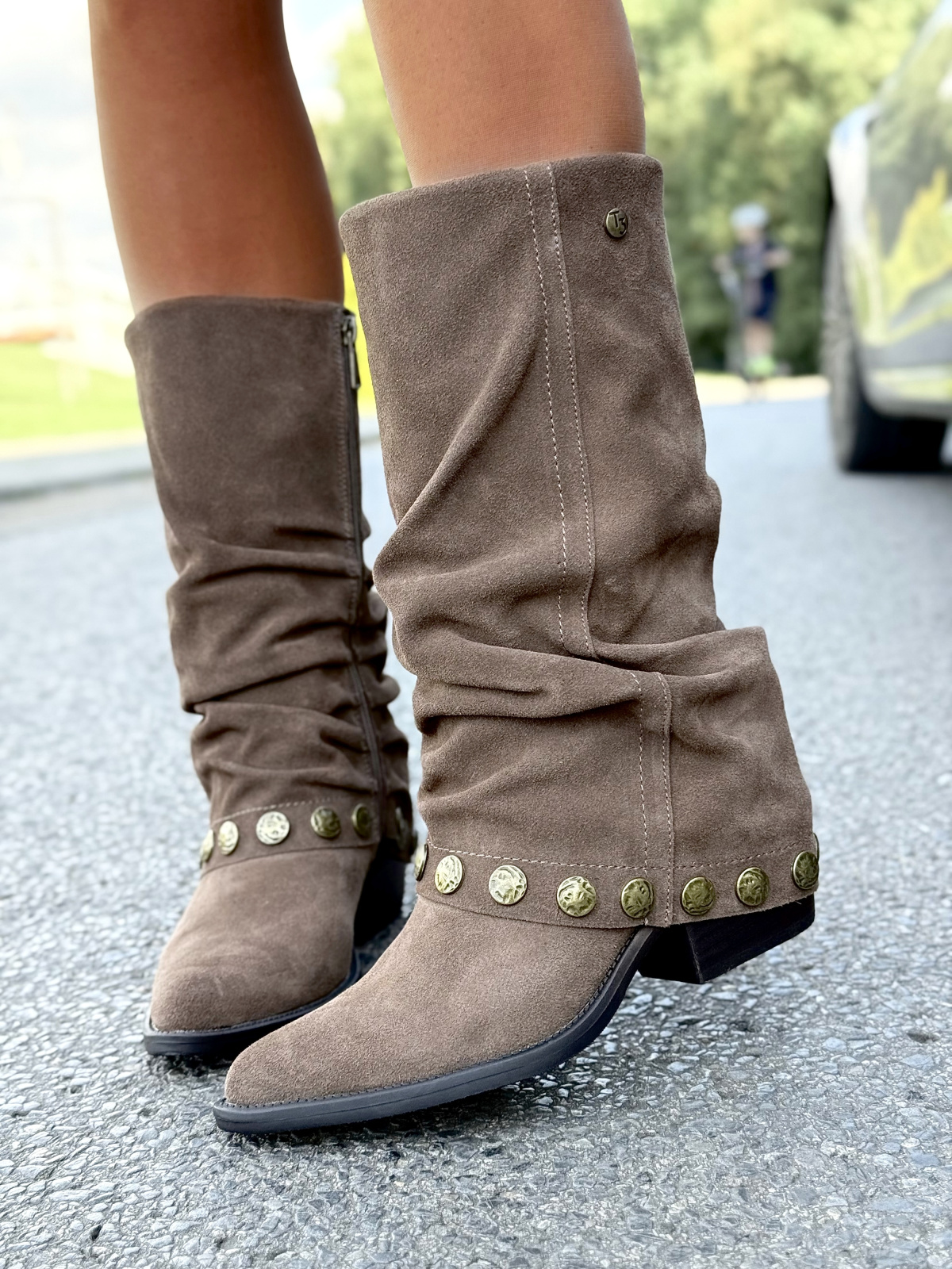 Damskie kowbojki ze skóry naturalnej – styl, wygoda i ponadczasowa jakość