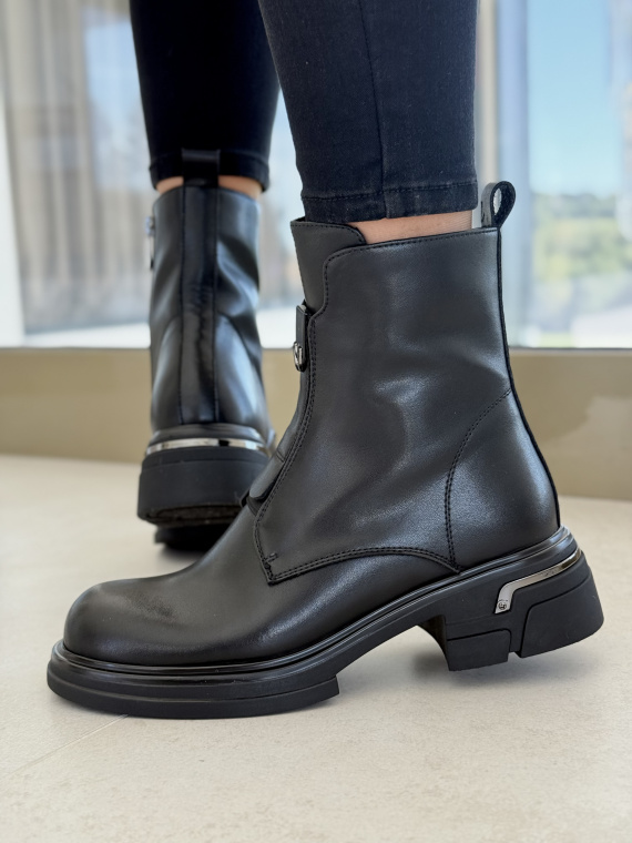 Botki damskie ze skóry naturalnej – styl i wygoda