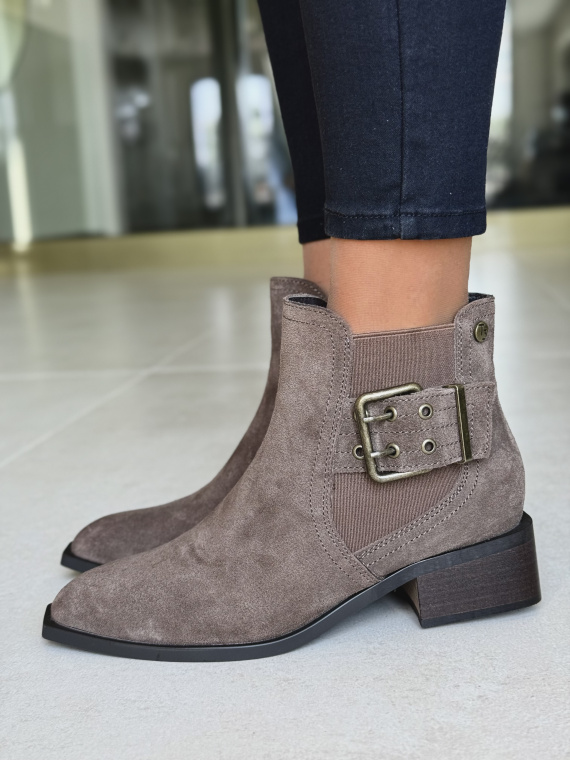 Botki damskie ze skóry naturalnej – styl i wygoda na co dzień