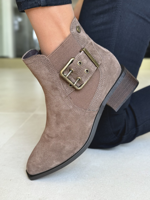 Botki damskie ze skóry naturalnej – styl i wygoda na co dzień