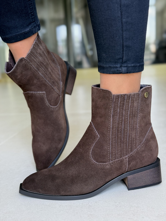 Eleganckie botki z naturalnej skóry dla wymagających kobiet