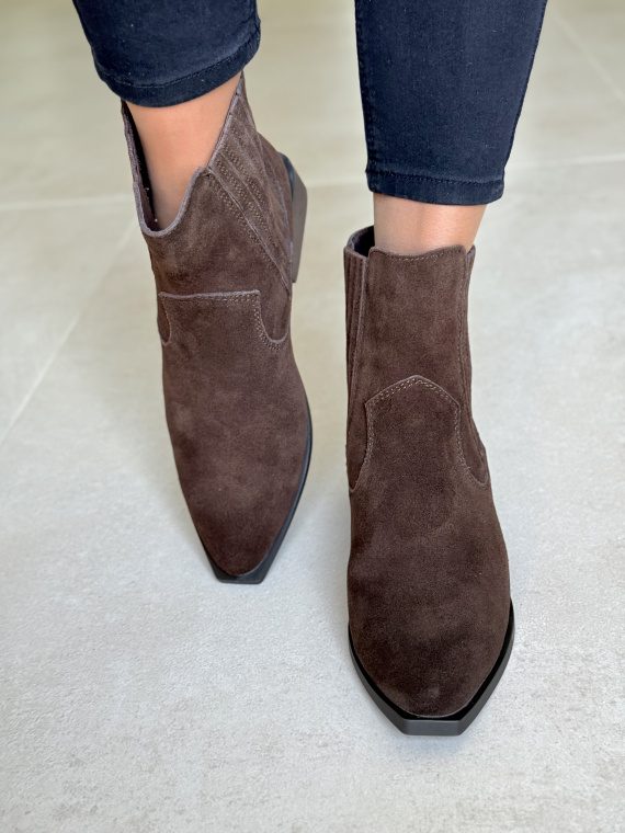 Eleganckie botki z naturalnej skóry dla wymagających kobiet