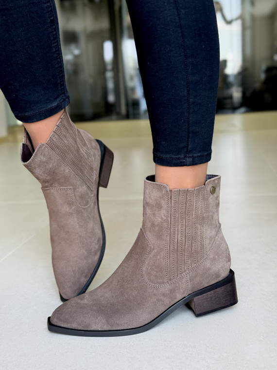 Eleganckie botki z naturalnej skóry dla wymagających kobiet