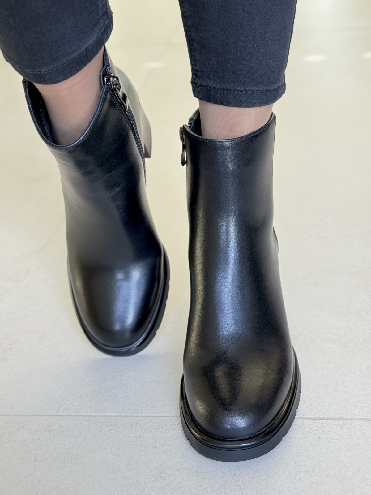 Eleganckie botki ze skóry naturalnej – styl i wygoda na co dzień