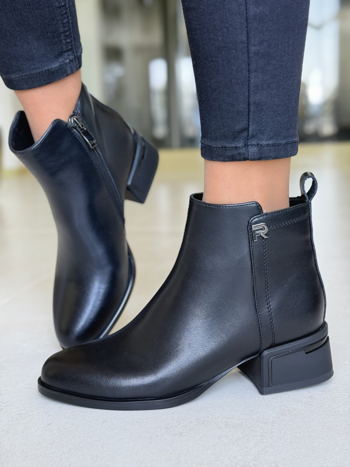 Eleganckie botki damskie ze skóry naturalnej