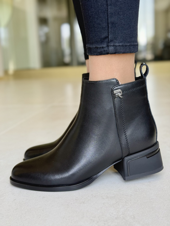 Eleganckie botki damskie ze skóry naturalnej