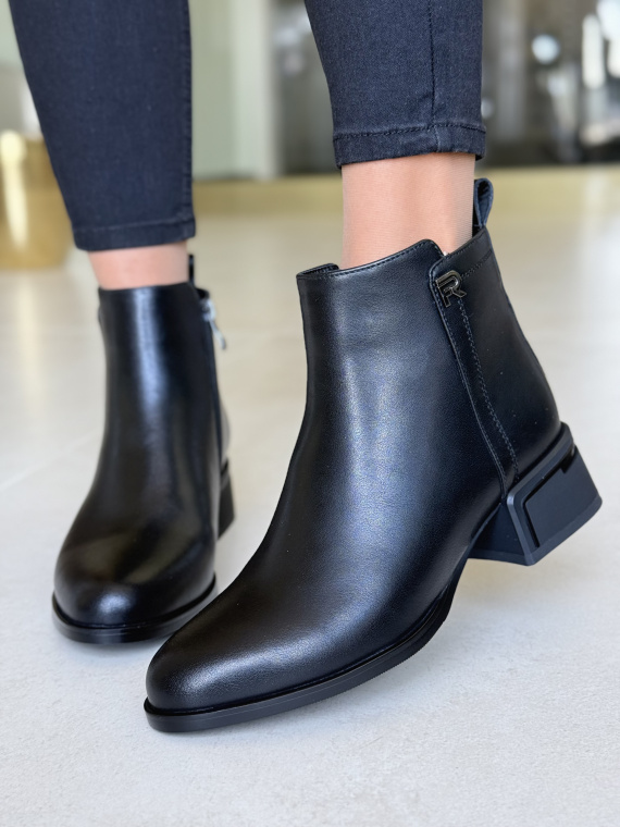 Eleganckie botki damskie ze skóry naturalnej