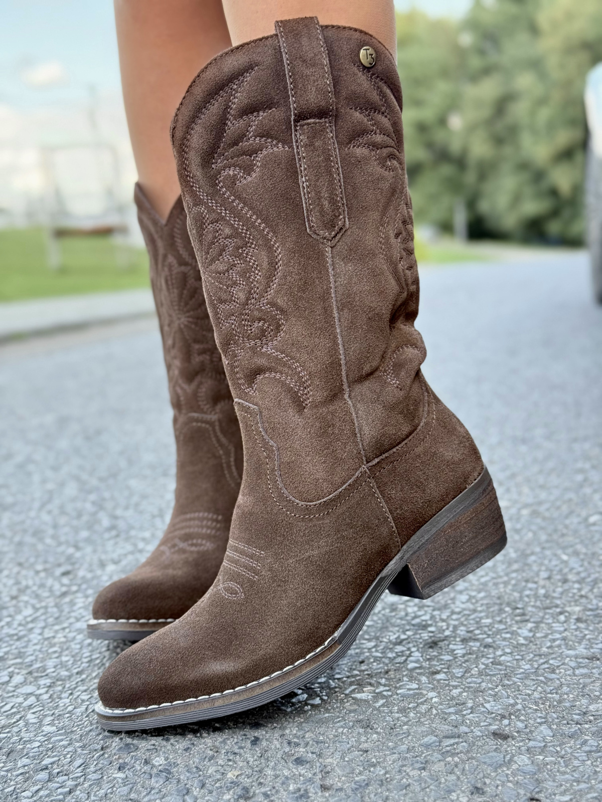 Kowbojki w kolorze Taupe – 100% skóra naturalna