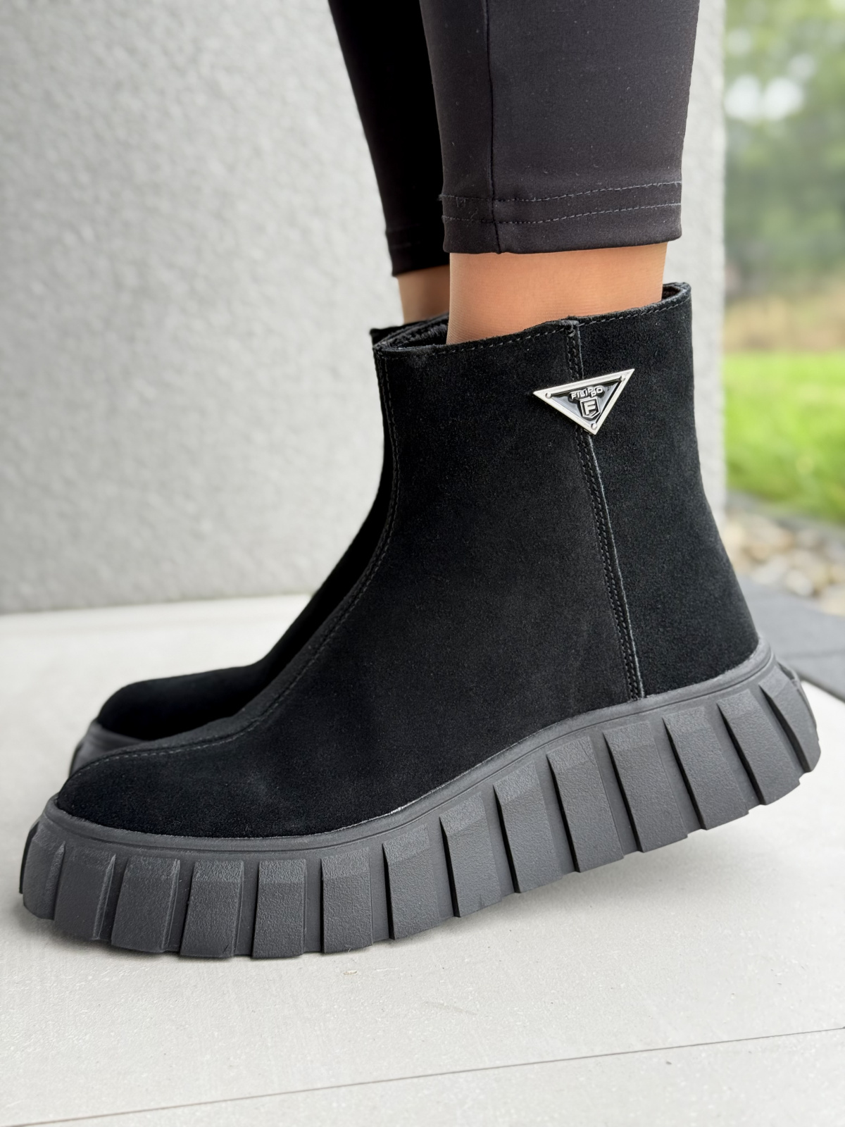 Damskie botki ze skóry naturalnej – styl, wygoda i trwałość w jednym