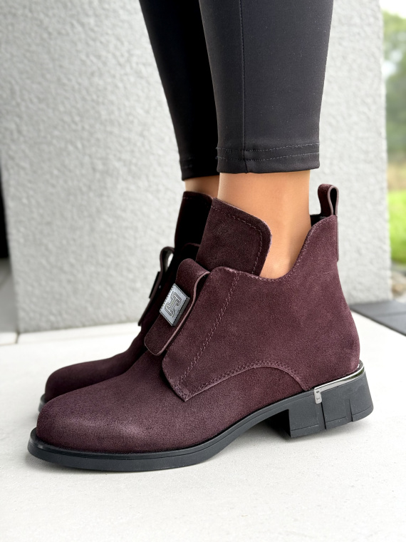 Eleganckie botki damskie ze skóry naturalnej – burgundowa klasyka