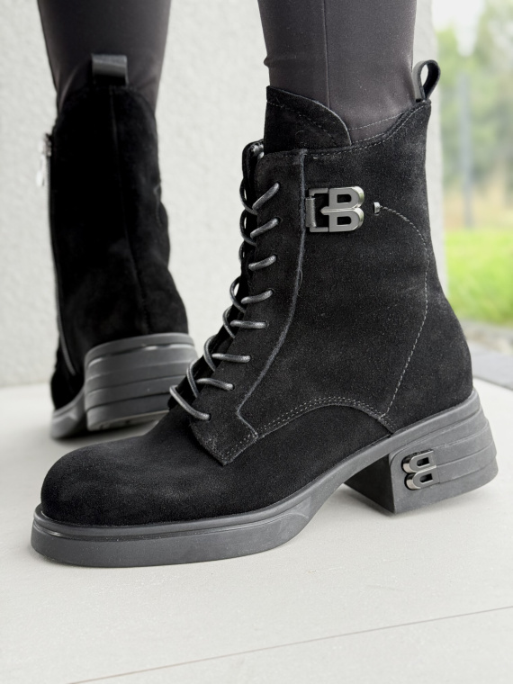 Botki ze skóry naturalnej – styl i wygoda w jednym