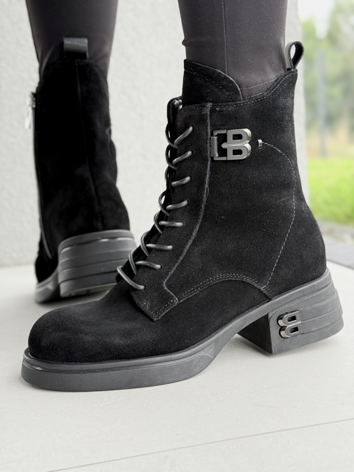 Botki ze skóry naturalnej – styl i wygoda w jednym