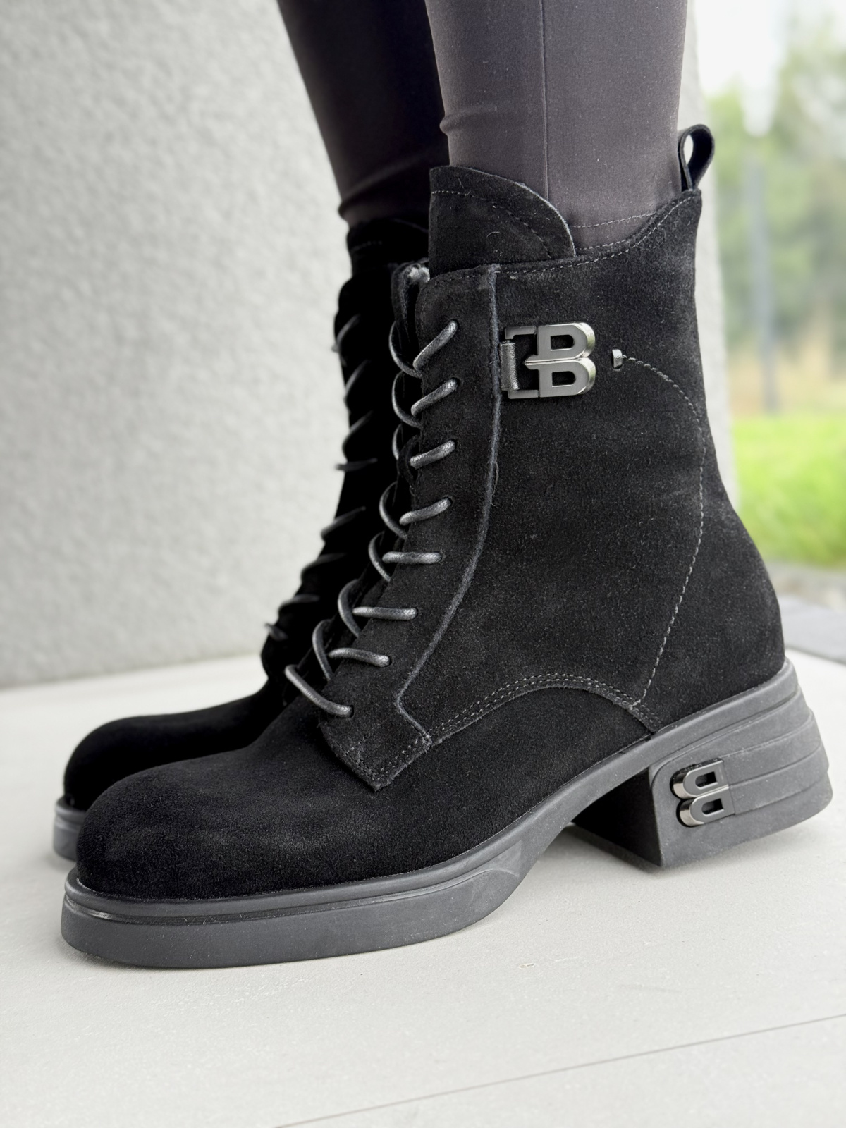 Botki ze skóry naturalnej – styl i wygoda w jednym