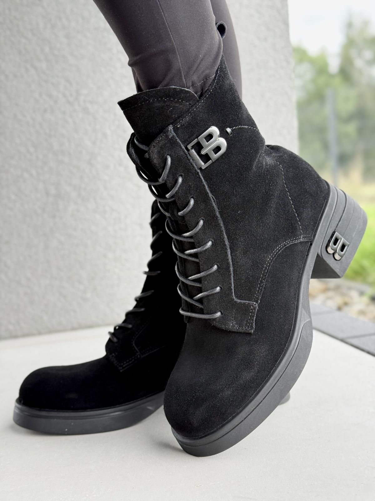 Botki ze skóry naturalnej – styl i wygoda w jednym