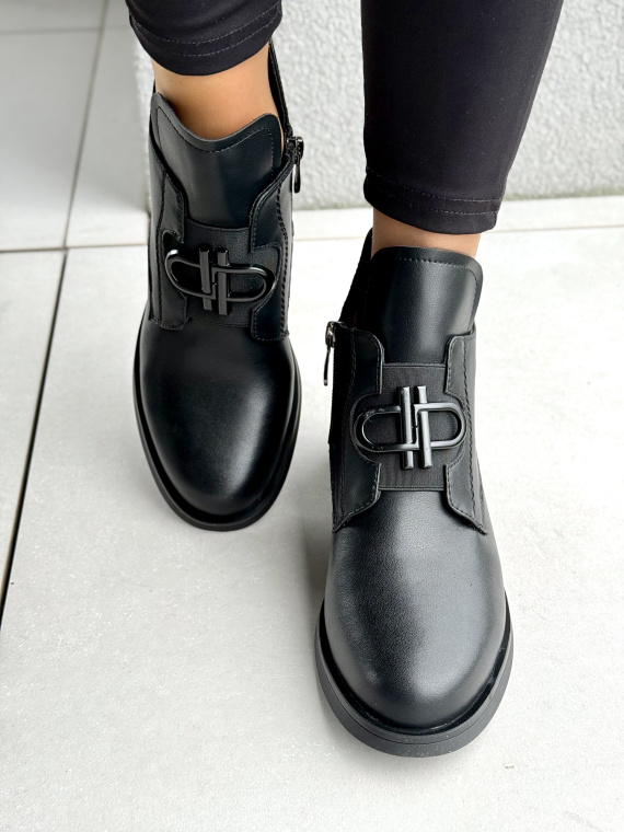 Botki damskie ze skóry naturalnej – elegancja i wygoda