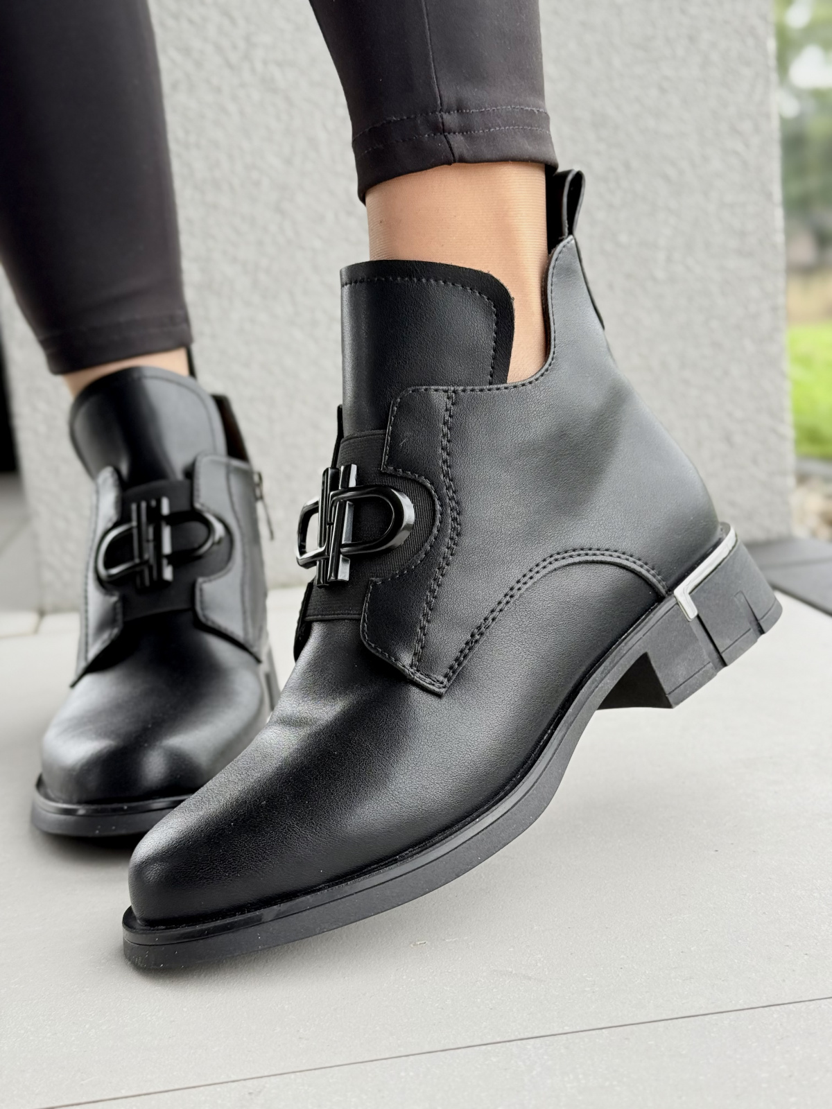 Botki damskie ze skóry naturalnej – elegancja i wygoda