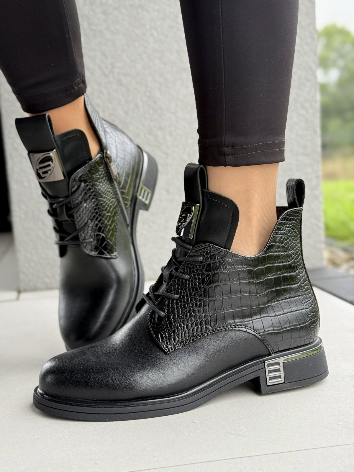 Damskie botki ze skóry naturalnej – elegancja i wygoda na co dzień