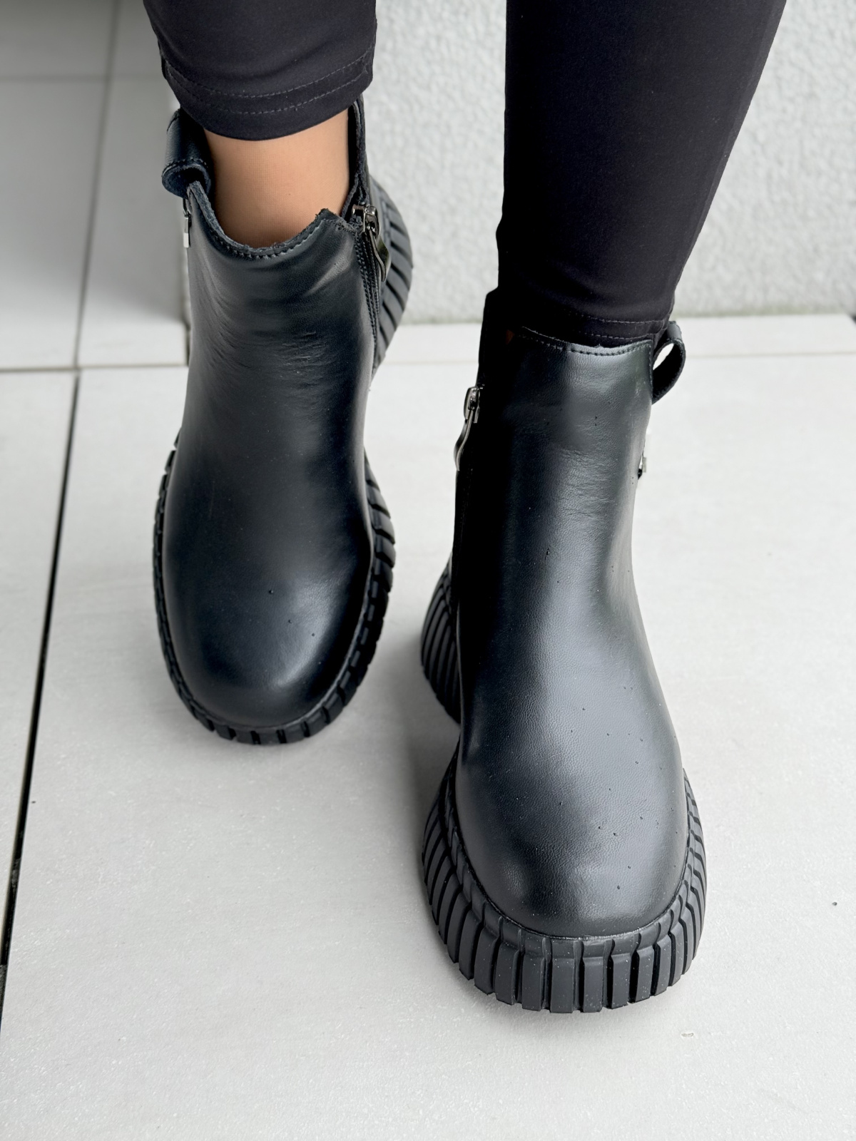 Modne botki ze skóry naturalnej dla kobiet ceniących jakość