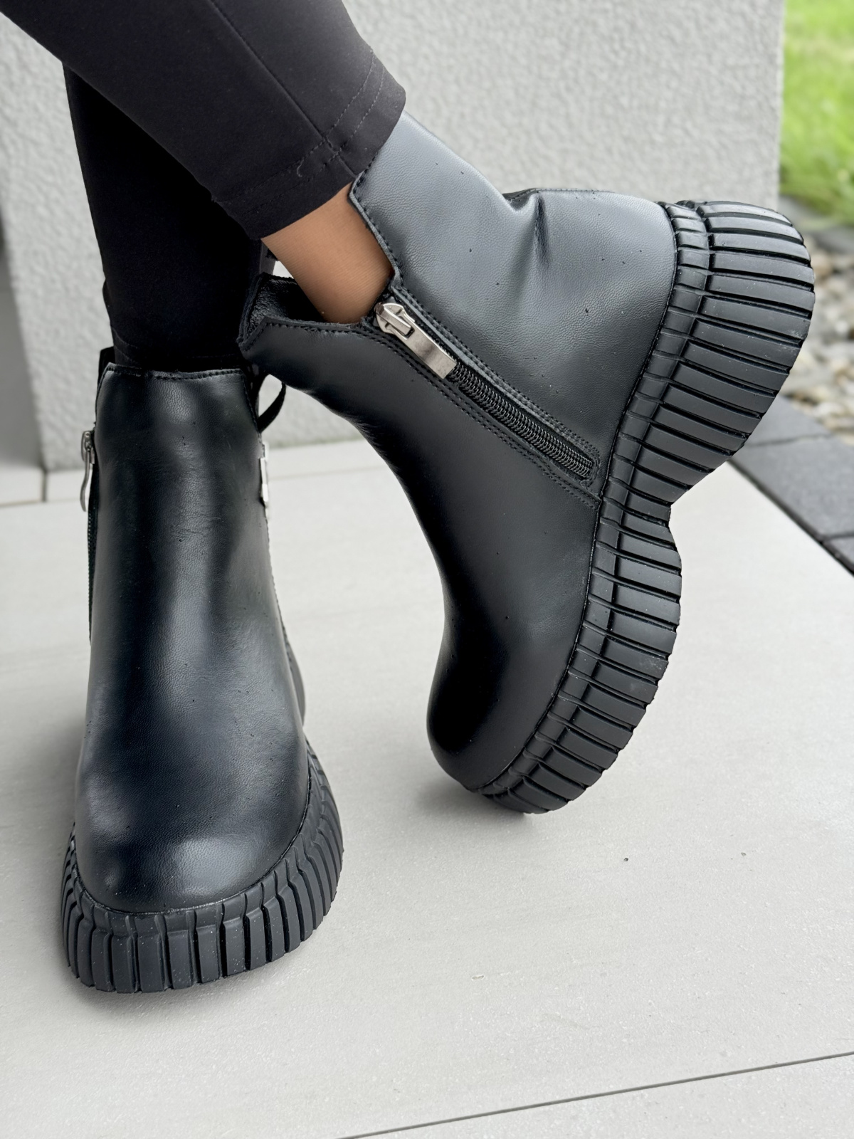 Modne botki ze skóry naturalnej dla kobiet ceniących jakość