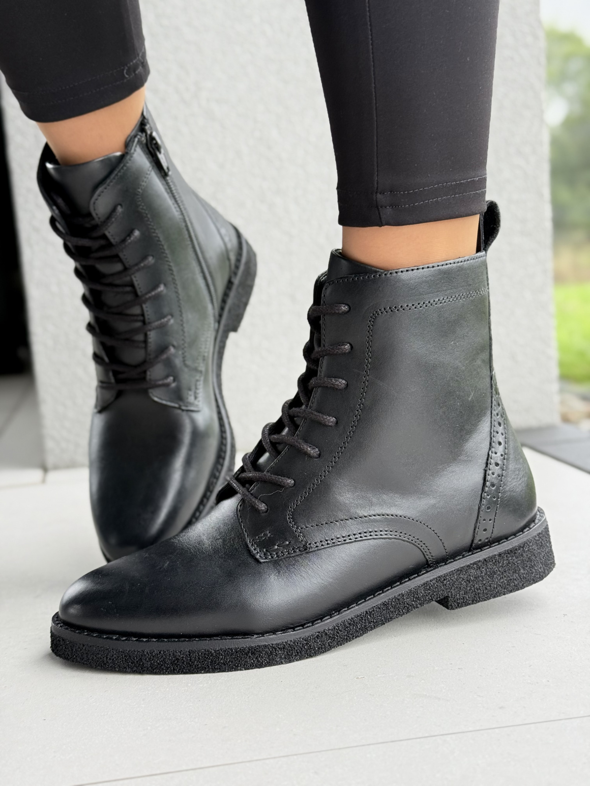 Klasyczne botki ze skóry naturalnej – must have w Twojej szafie