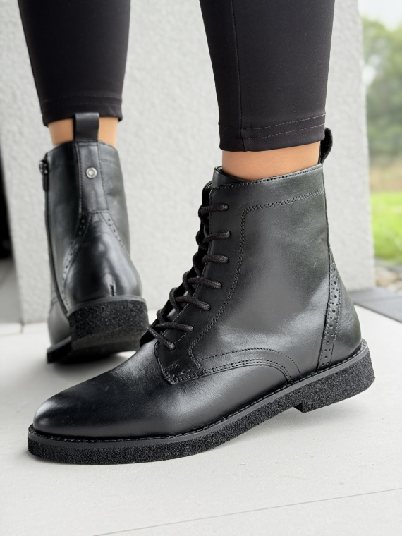 Klasyczne botki ze skóry naturalnej – must have w Twojej szafie