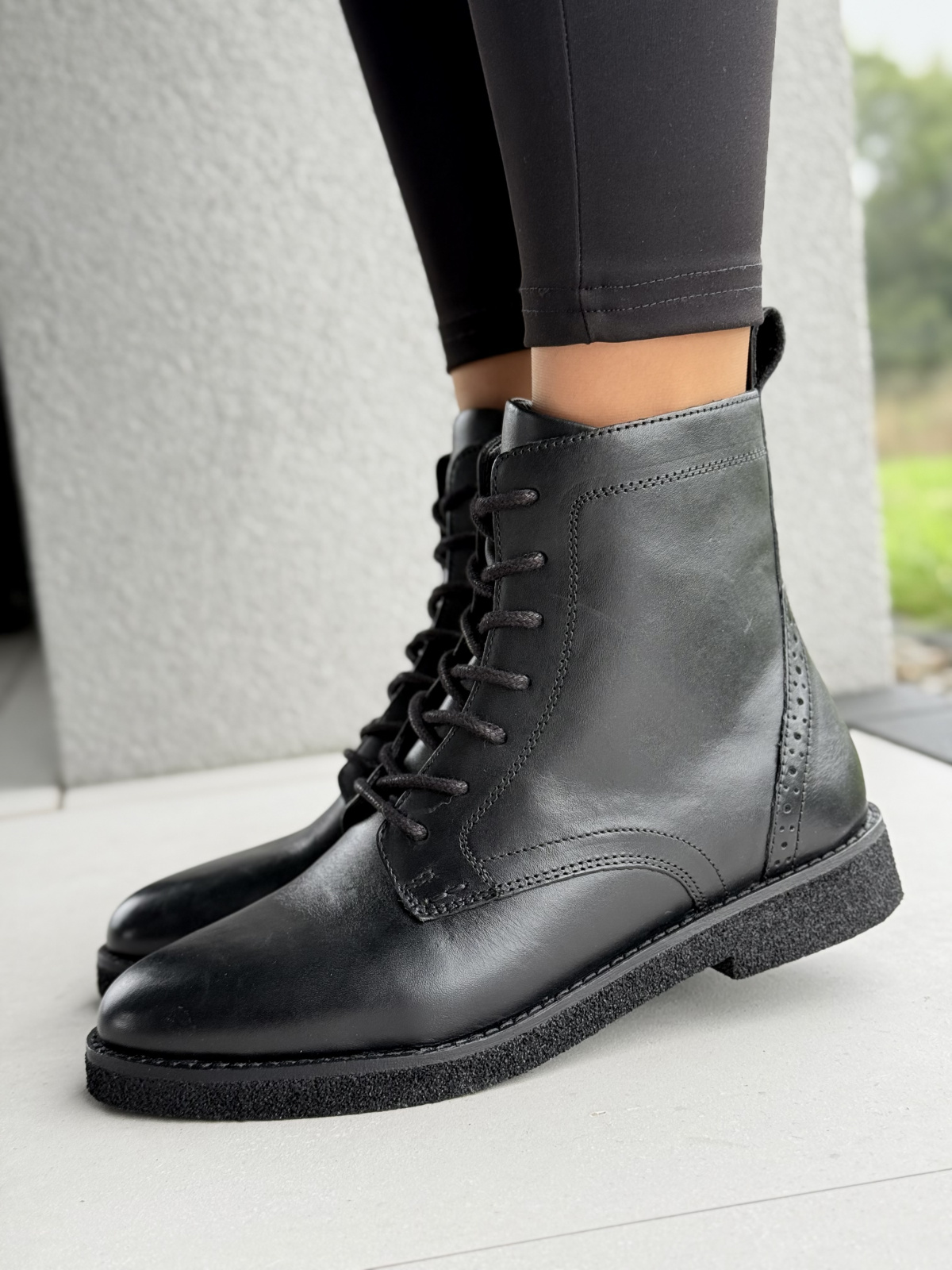 Klasyczne botki ze skóry naturalnej – must have w Twojej szafie