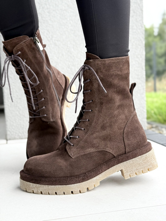 Botki damskie z naturalnej skóry – styl i wygoda na co dzień