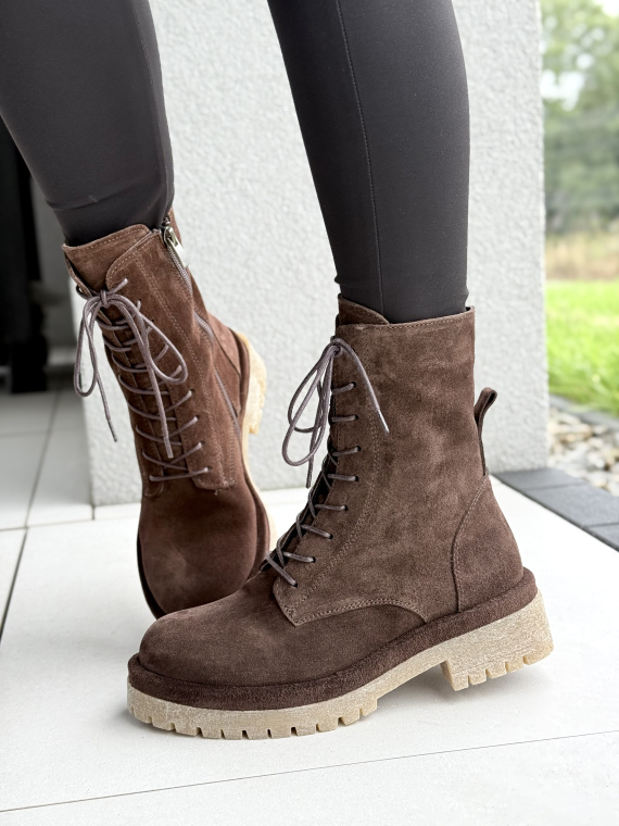 Botki damskie z naturalnej skóry – styl i wygoda na co dzień