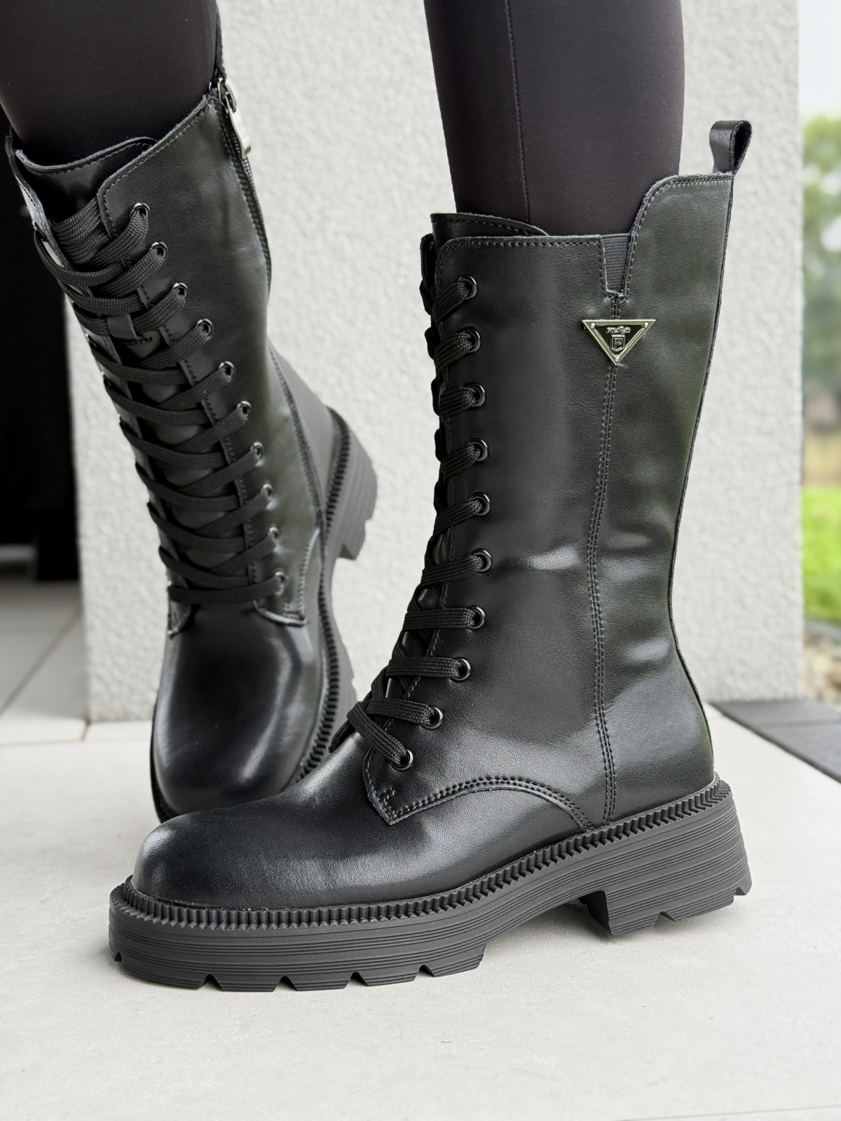 Skórzane botki dla kobiet ceniących modę i komfort