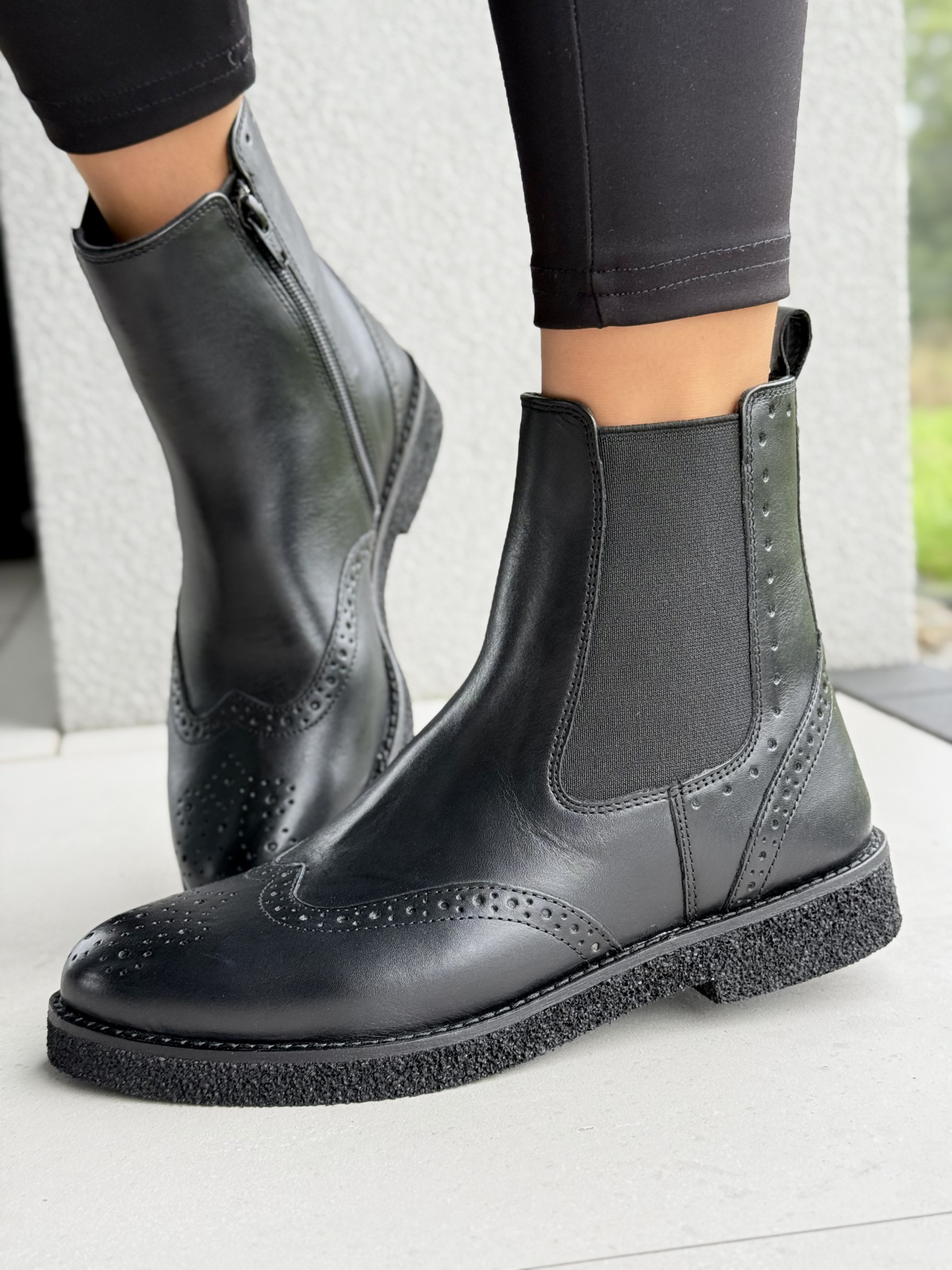 Damskie sztyblety ze skóry naturalnej – styl, który trwa