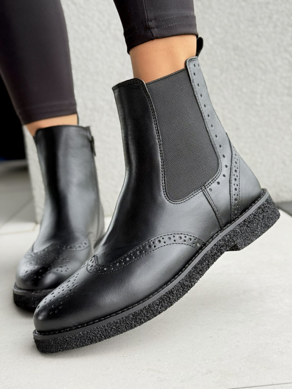 Damskie sztyblety ze skóry naturalnej – styl, który trwa