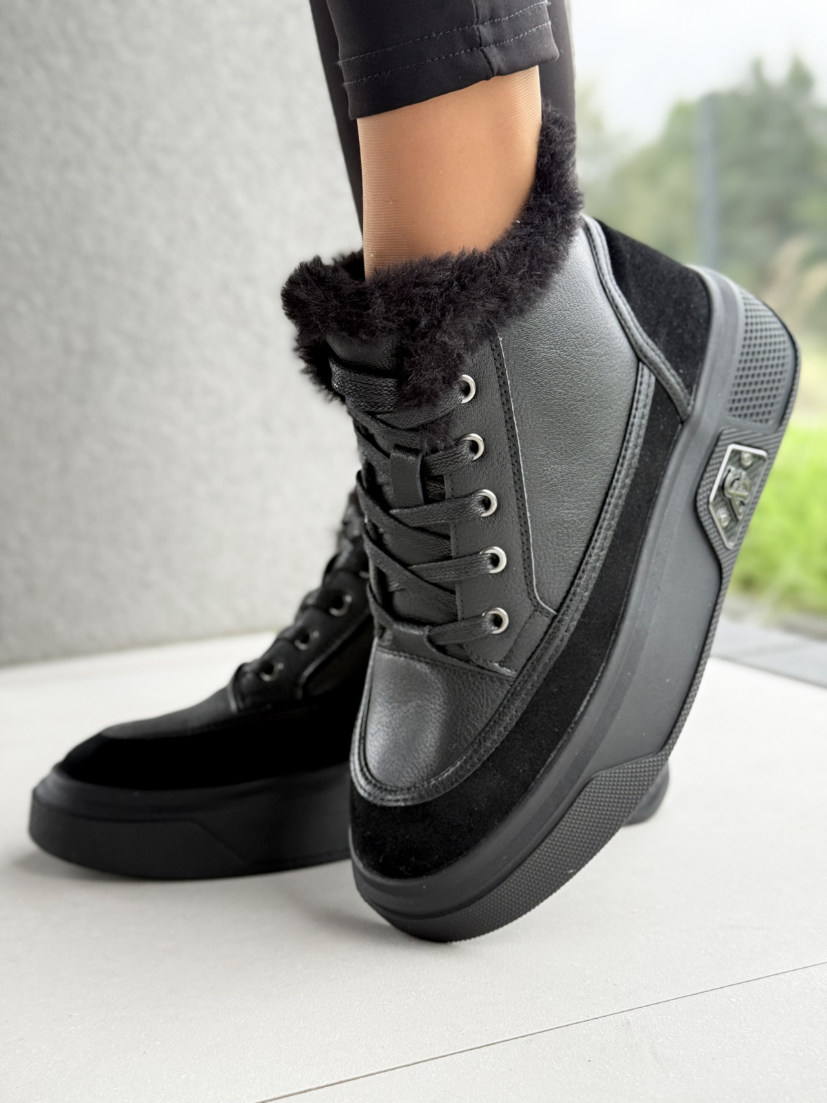 Damskie sneakersy ocieplane ze skóry naturalnej