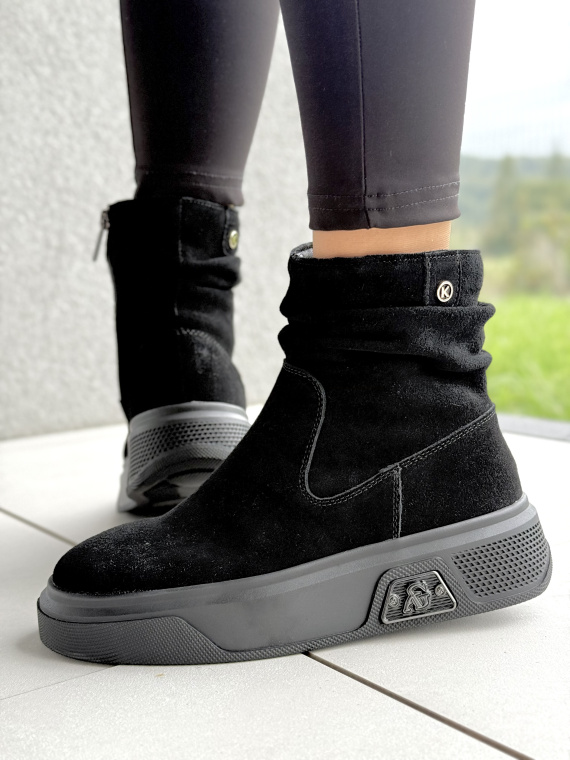 Stylowe botki z naturalnej skóry – komfort na każdy dzień