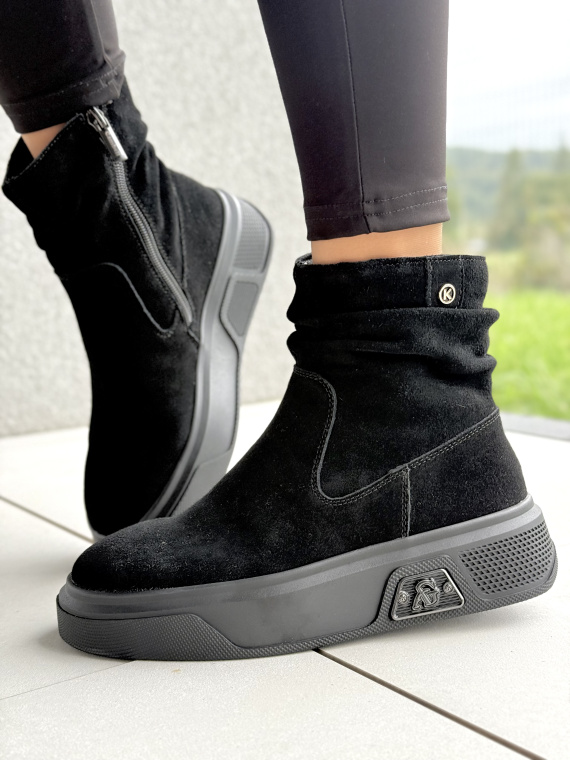 Stylowe botki z naturalnej skóry – komfort na każdy dzień