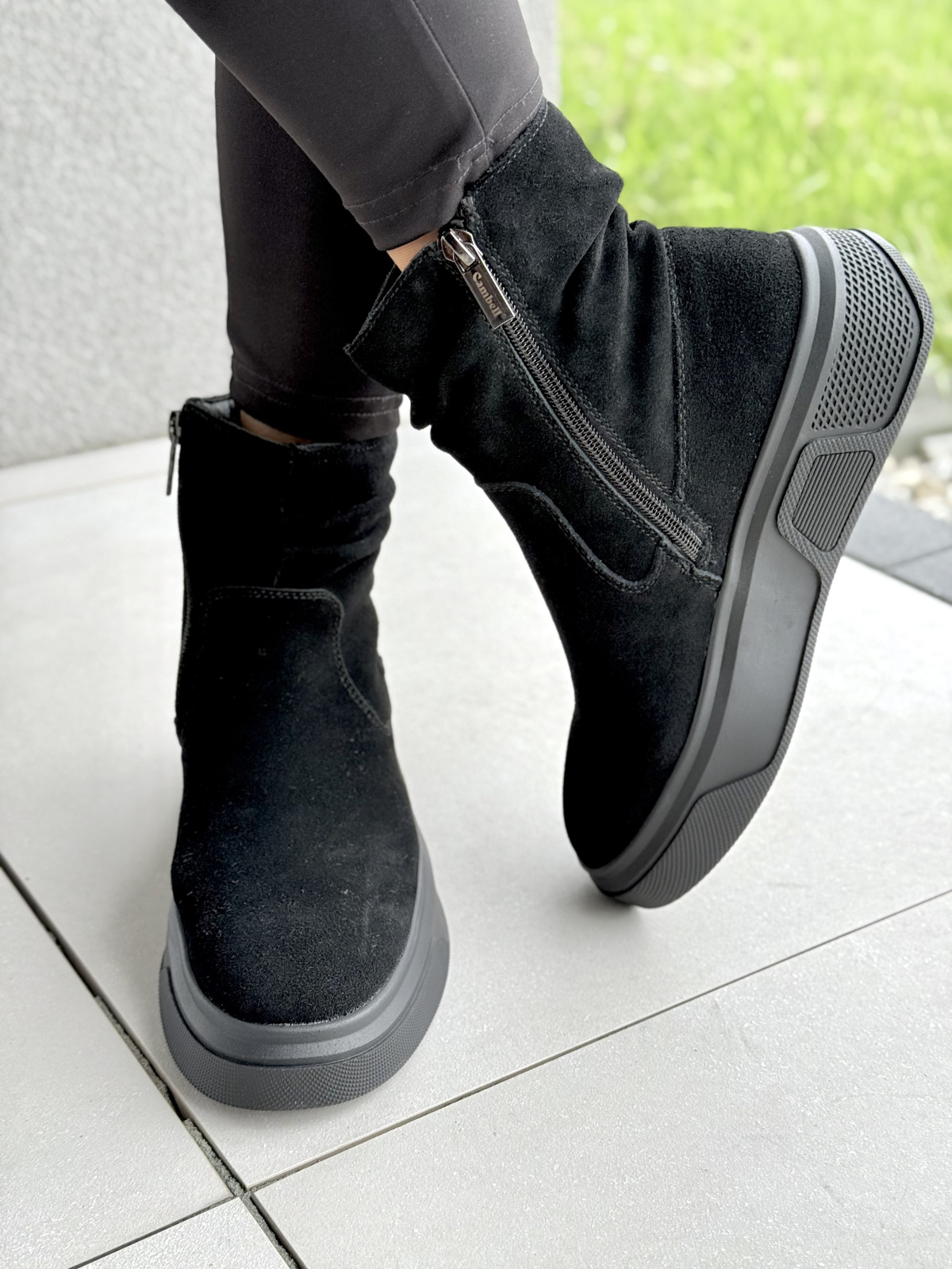 Stylowe botki z naturalnej skóry – komfort na każdy dzień