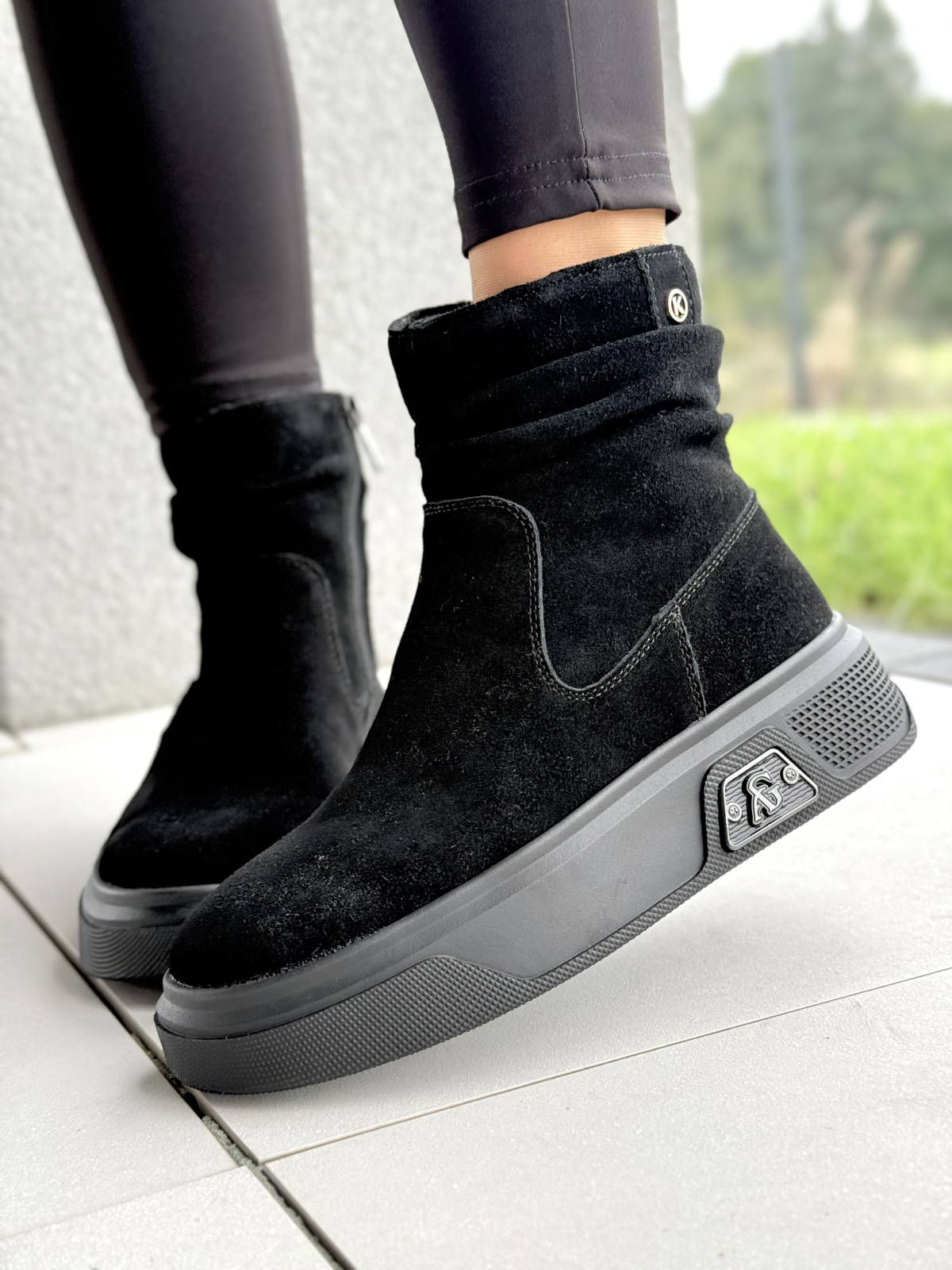 Stylowe botki z naturalnej skóry – komfort na każdy dzień