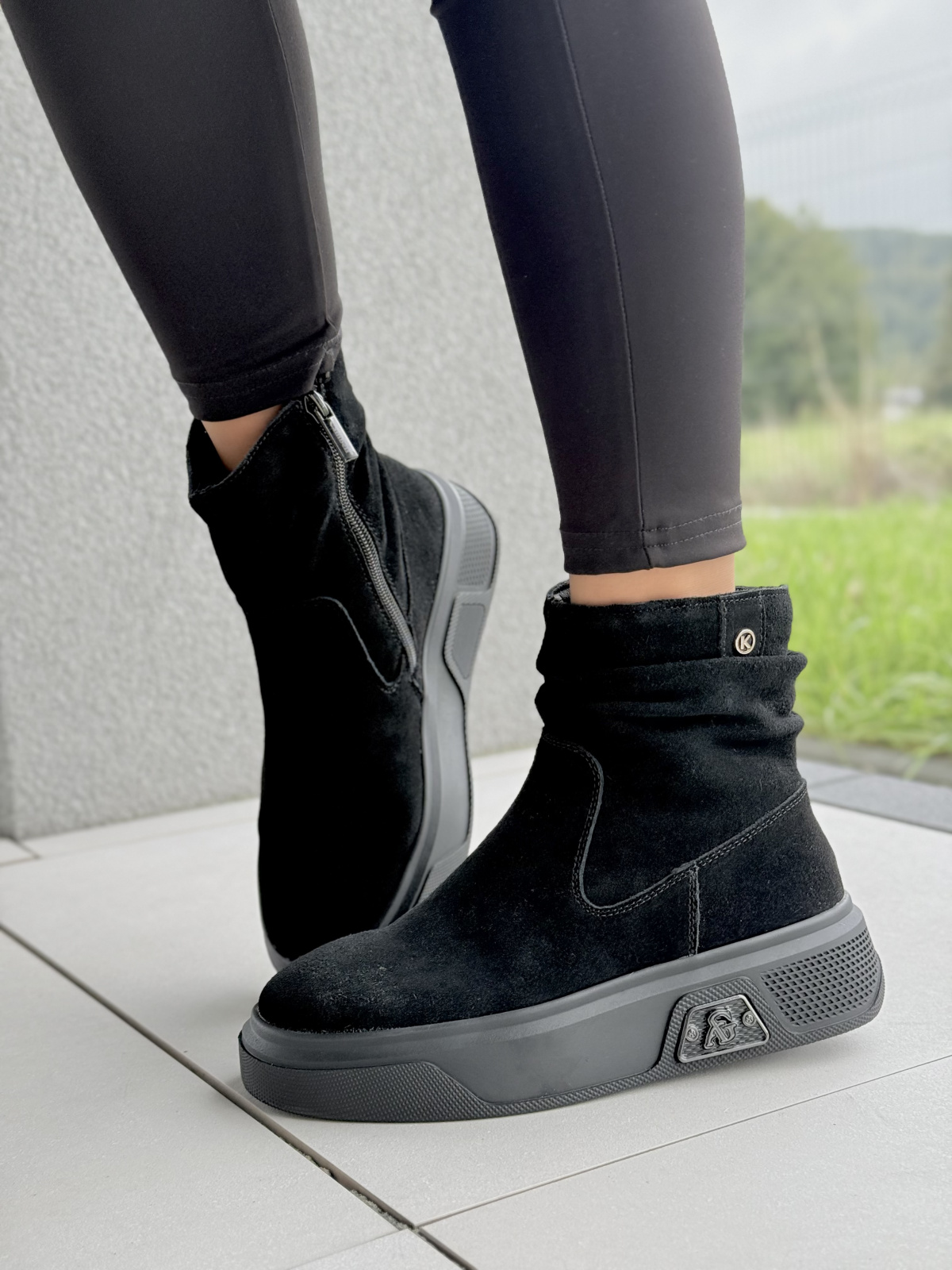 Stylowe botki z naturalnej skóry – komfort na każdy dzień