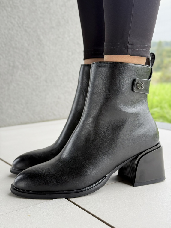 Eleganckie botki damskie ze skóry naturalnej