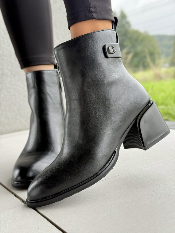 Eleganckie botki damskie ze skóry naturalnej