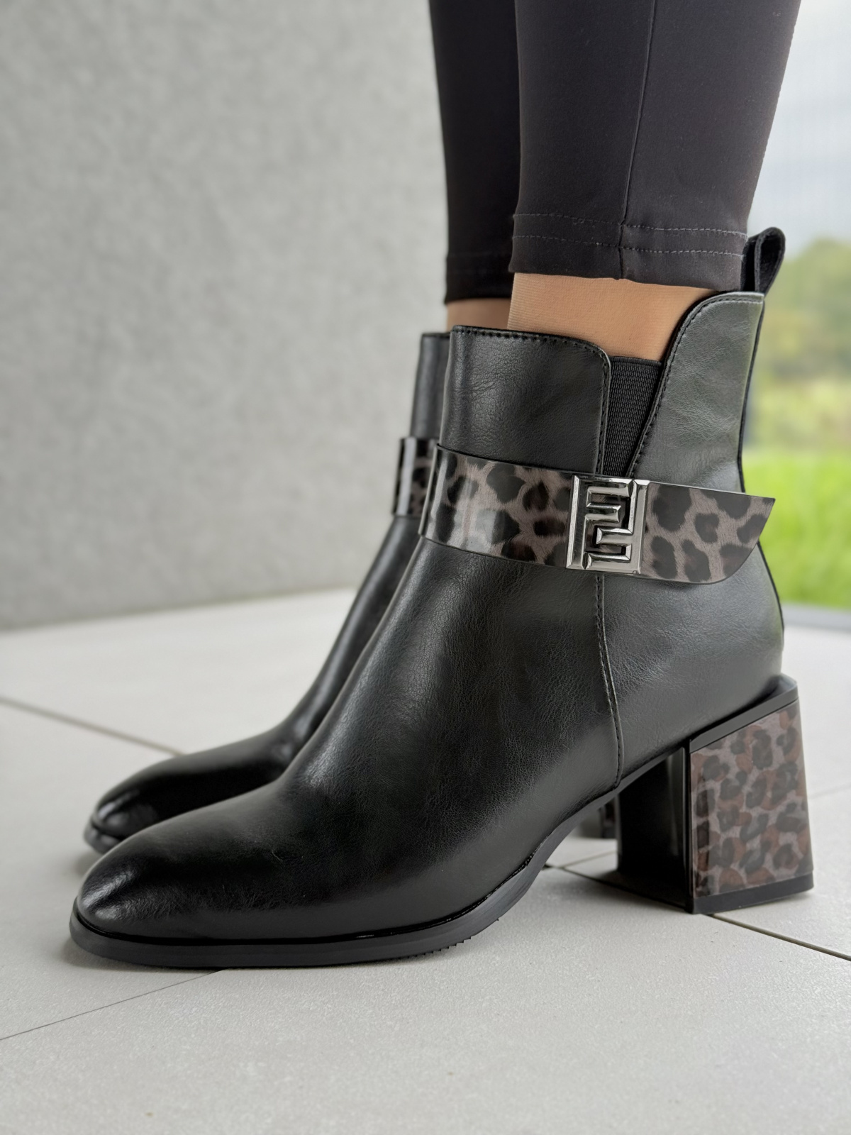 Eleganckie botki damskie ze skóry naturalnej