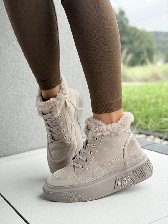 Sneakersy ze skóry naturalnej – komfort i styl w jednym