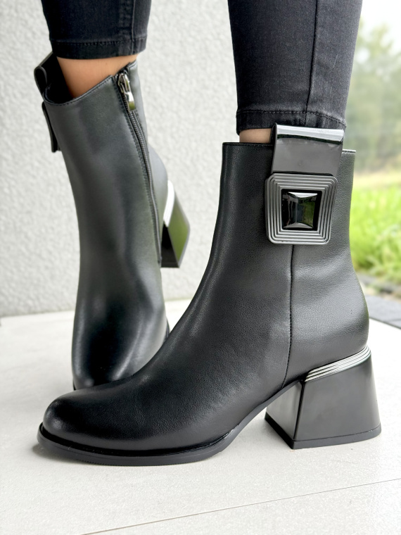 Botki damskie ze skóry naturalnej – elegancja i wygoda