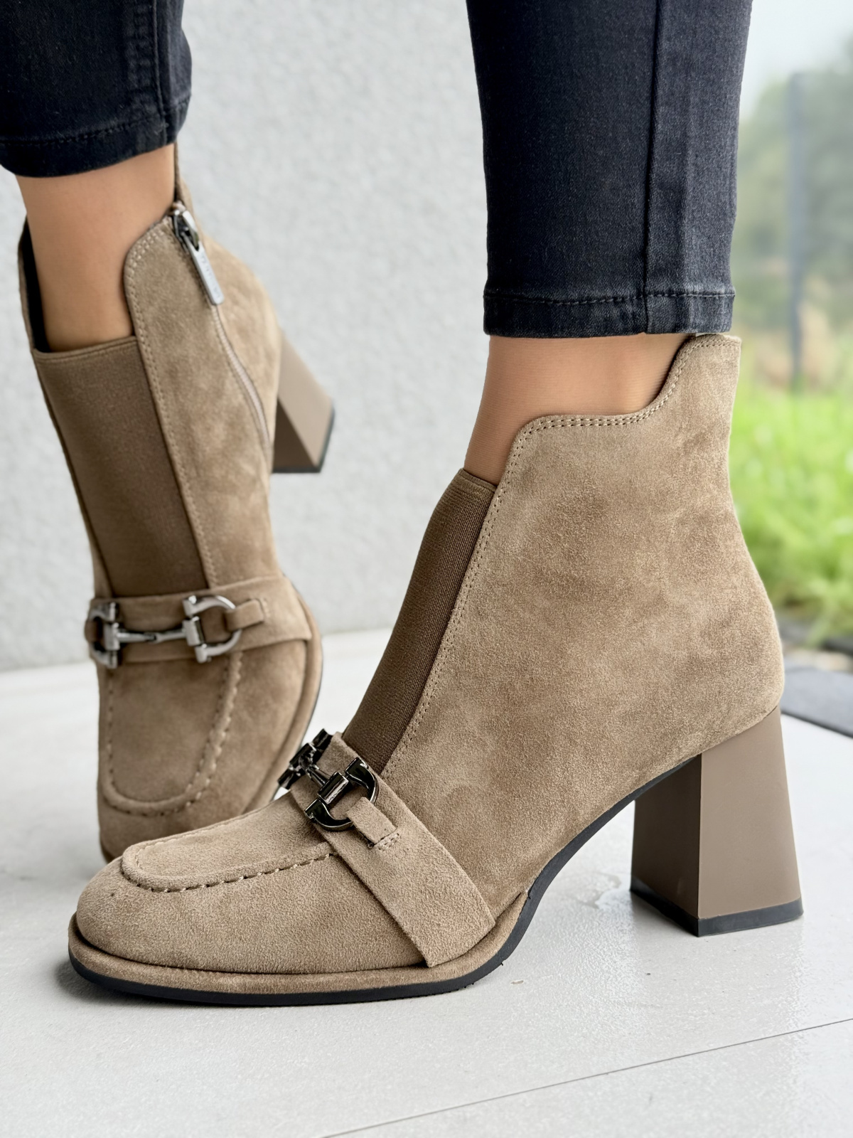 Damskie botki ze skóry naturalnej – styl, wygoda i ponadczasowa elegancja