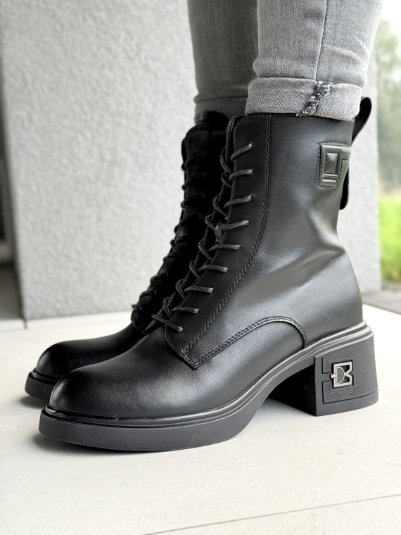 Botki ze skóry naturalnej – elegancja i komfort na każdy dzień