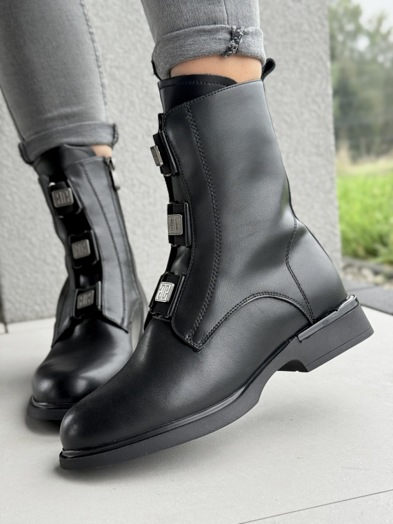 Stylowe botki z naturalnej skóry dla wymagających kobiet