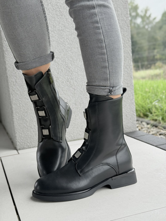 Stylowe botki z naturalnej skóry dla wymagających kobiet