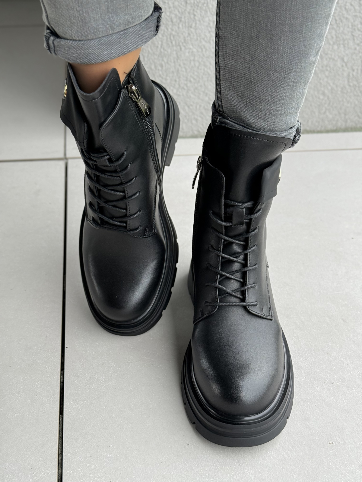 Botki damskie ze skóry naturalnej – styl i wygoda na co dzień