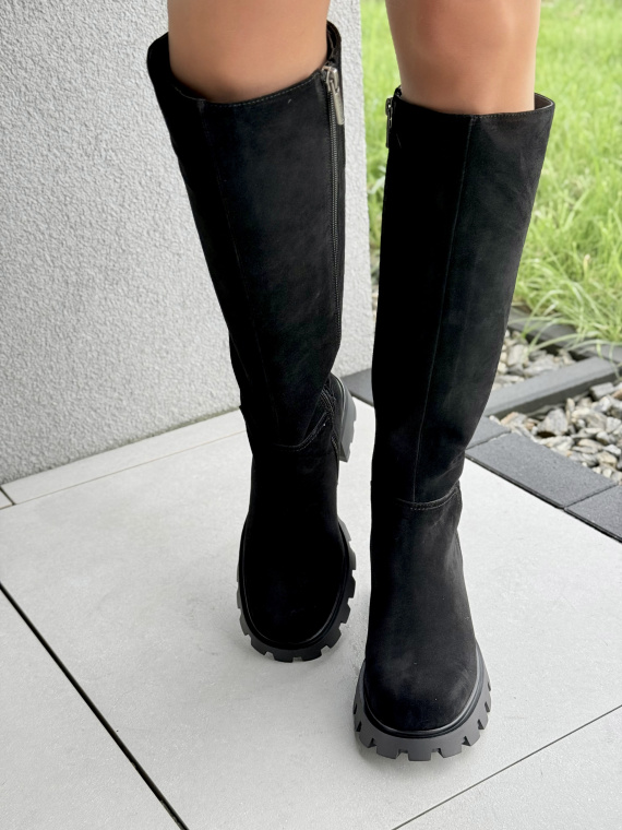 Kozaki damskie ze skóry naturalnej – moda spotyka wygodę